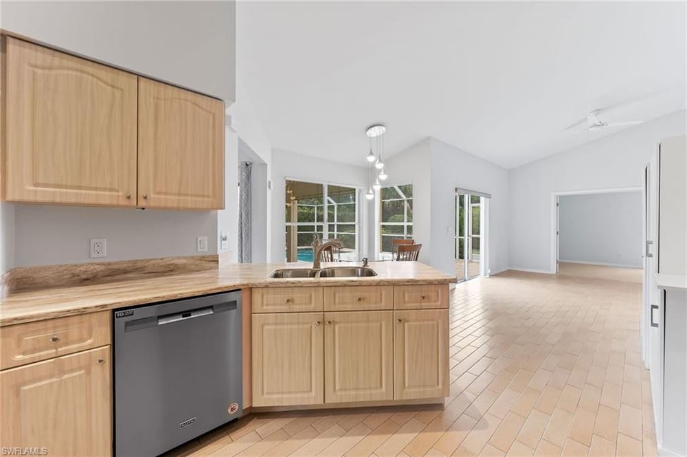 511 Ibis Way – #224006138 - Palm River