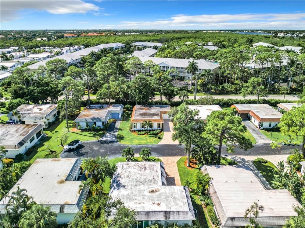 375 Carnaby Ct. 54 – #224079950 - Royal Arms Villas