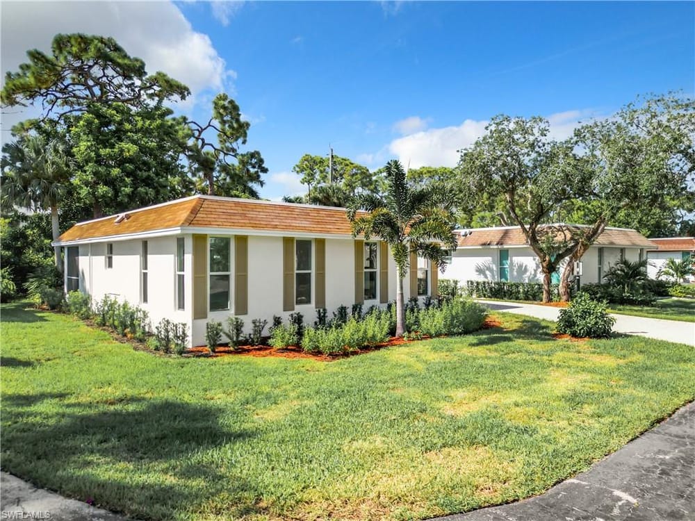 375 Carnaby Ct. 54 – #224079950 - Royal Arms Villas