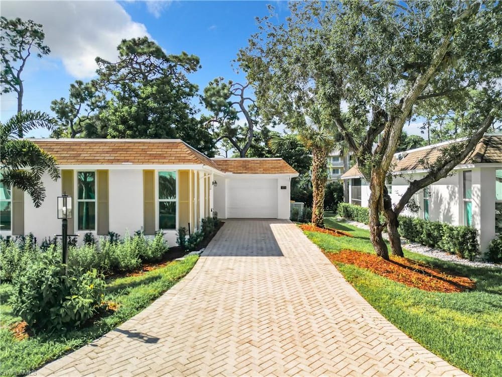 375 Carnaby Ct. 54 – #224079950 - Royal Arms Villas