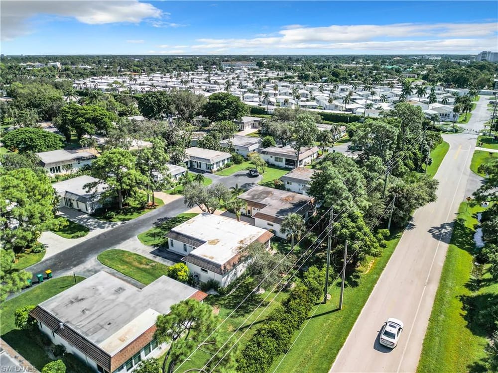 375 Carnaby Ct. 54 – #224079950 - Royal Arms Villas
