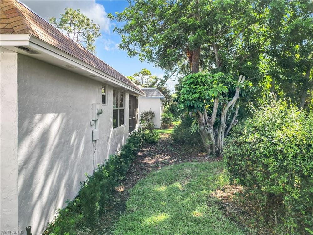 375 Carnaby Ct. 54 – #224079950 - Royal Arms Villas