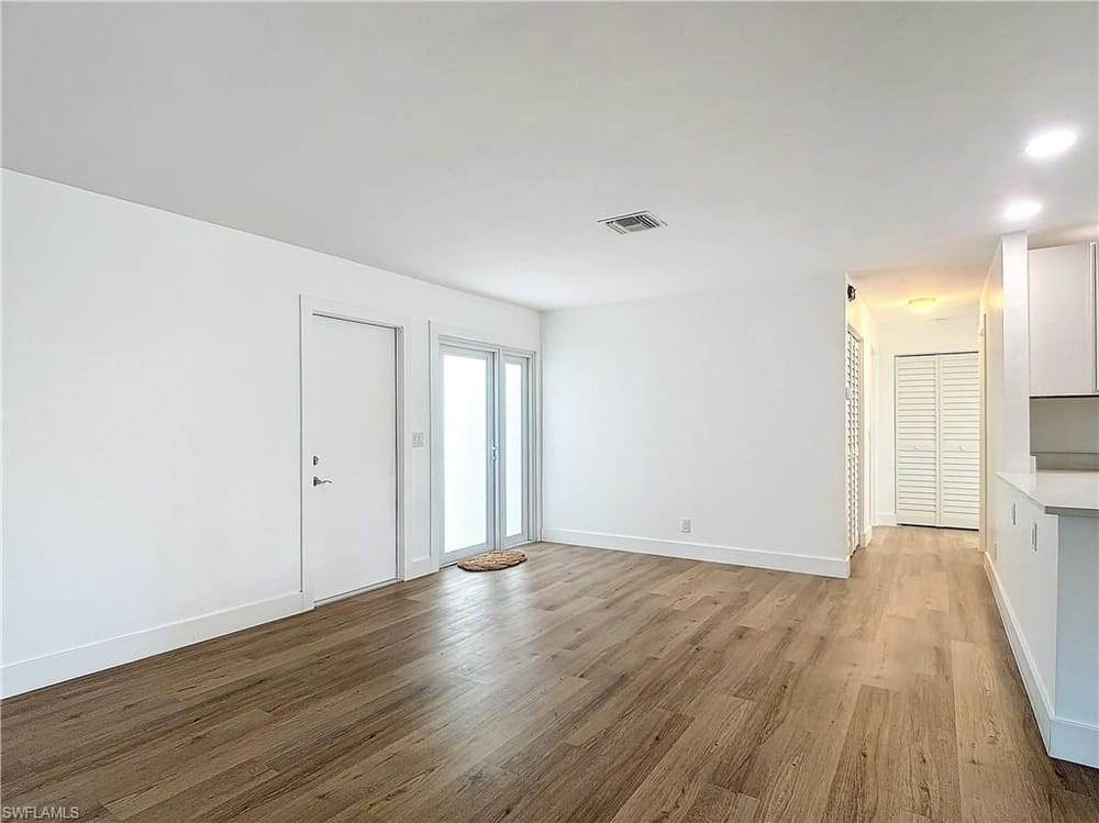 375 Carnaby Ct. 54 – #224079950 - Royal Arms Villas