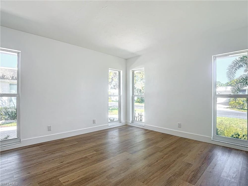375 Carnaby Ct. 54 – #224079950 - Royal Arms Villas