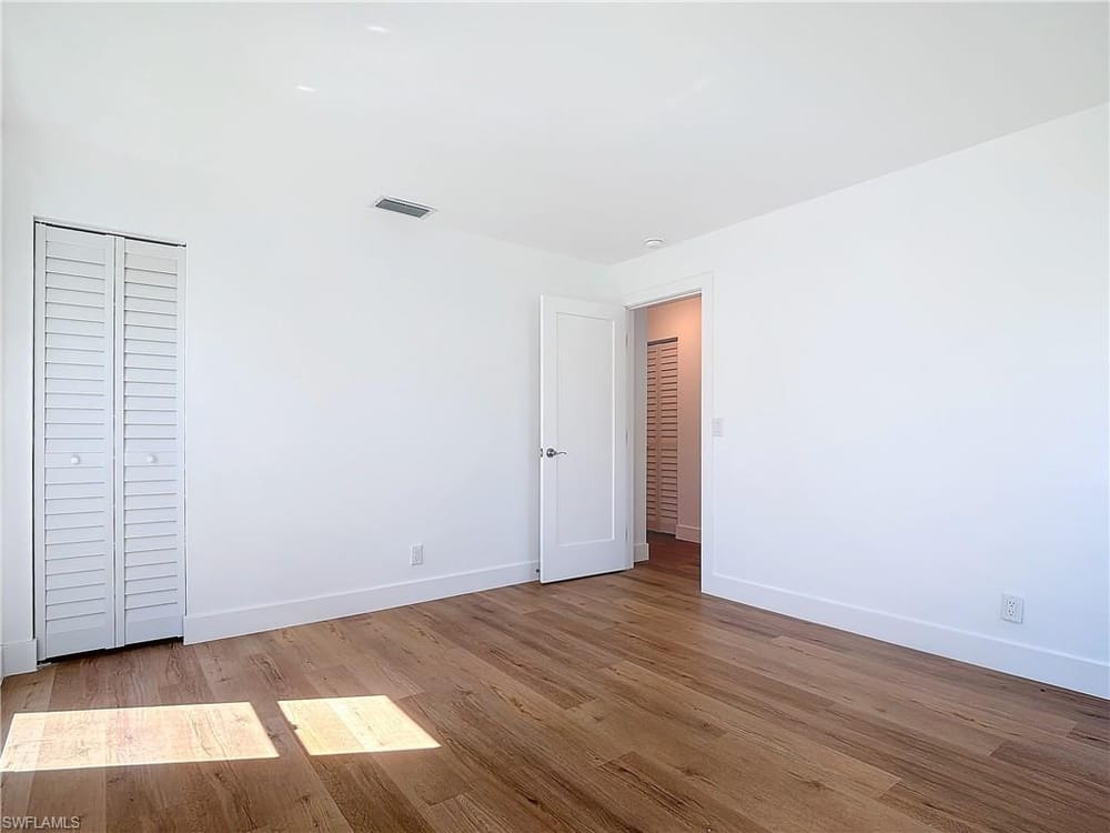 375 Carnaby Ct. 54 – #224079950 - Royal Arms Villas
