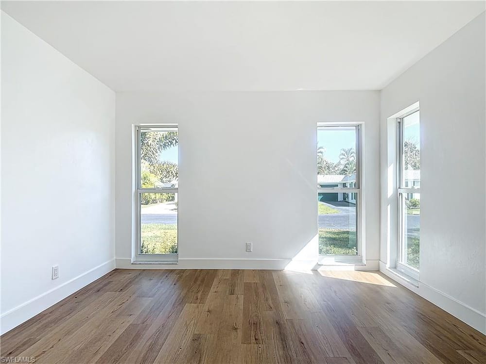 375 Carnaby Ct. 54 – #224079950 - Royal Arms Villas