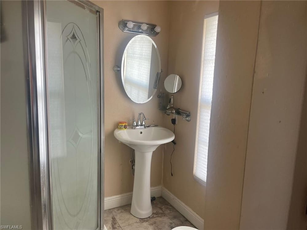 3129 Woodside Ave. – #224095476 - Hallendale