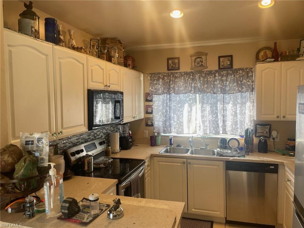 3129 Woodside Ave. – #224095476 - Hallendale