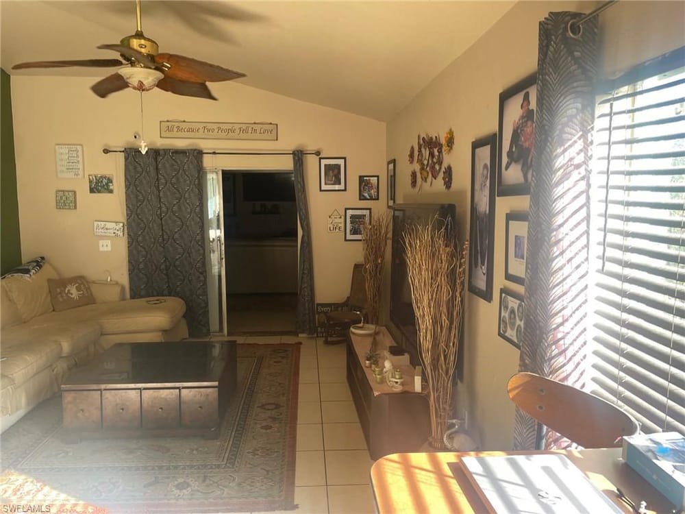 3129 Woodside Ave. – #224095476 - Hallendale