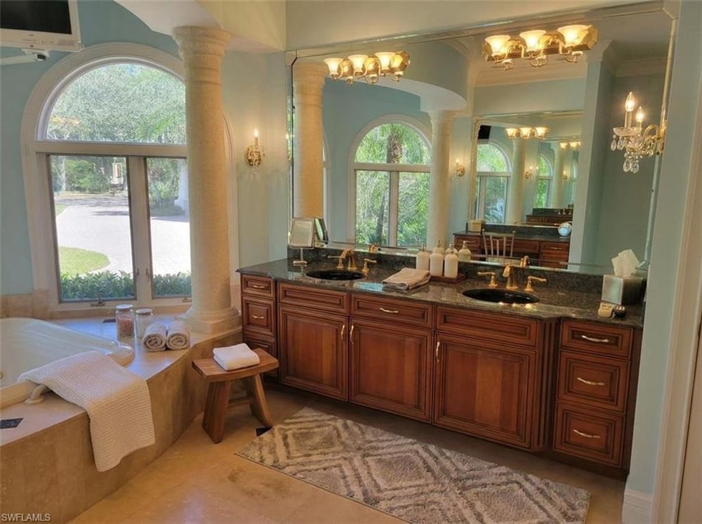 1269 Pocantico Ln. – #225019395 - Colliers Reserve