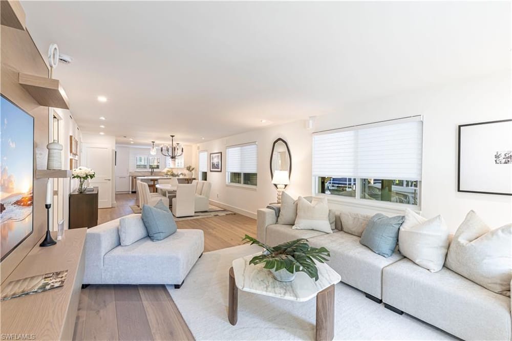 320 14th Ave. S 320e – #225020277 - Aqualane Shores