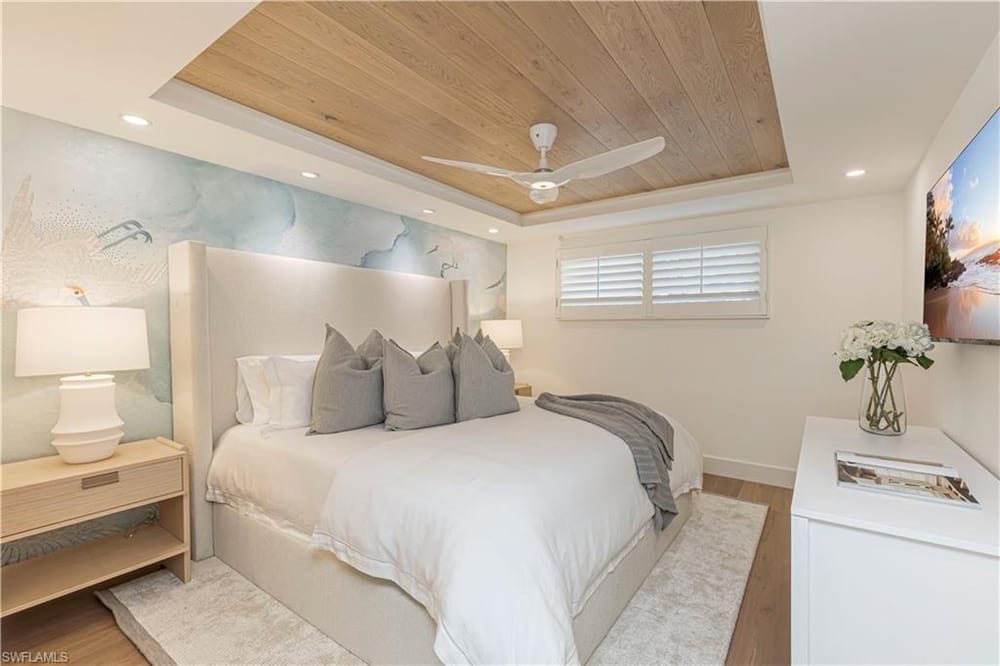 320 14th Ave. S 320e – #225020277 - Aqualane Shores