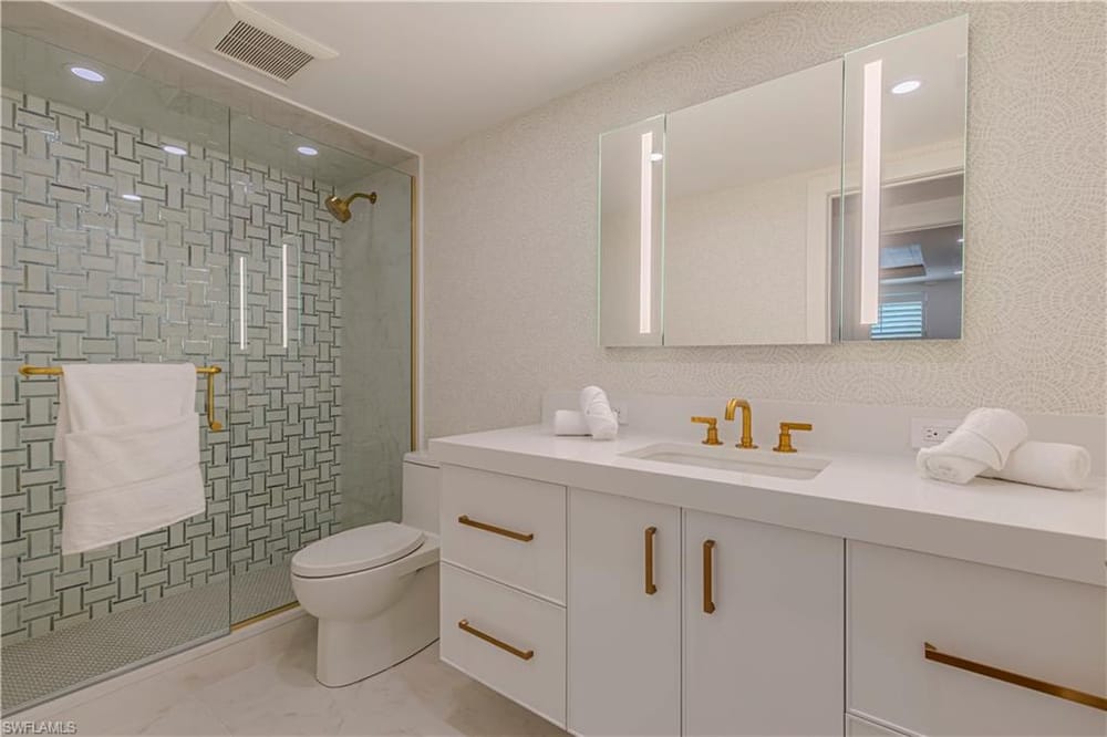 320 14th Ave. S 320e – #225020277 - Aqualane Shores
