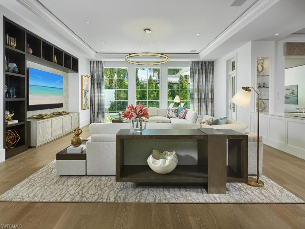 2075 Gordon Dr. E – #225020365 - Aqualane Shores