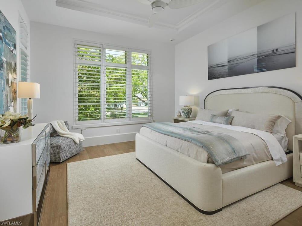 2075 Gordon Dr. E – #225020365 - Aqualane Shores