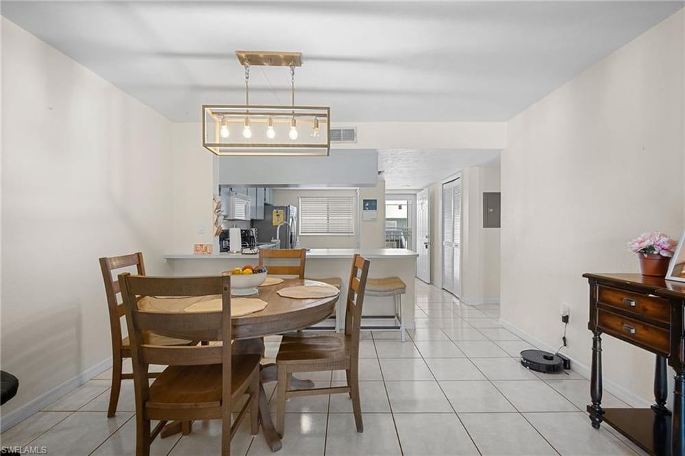 144 Cypress Way E 707 – #225023103 - Palm River