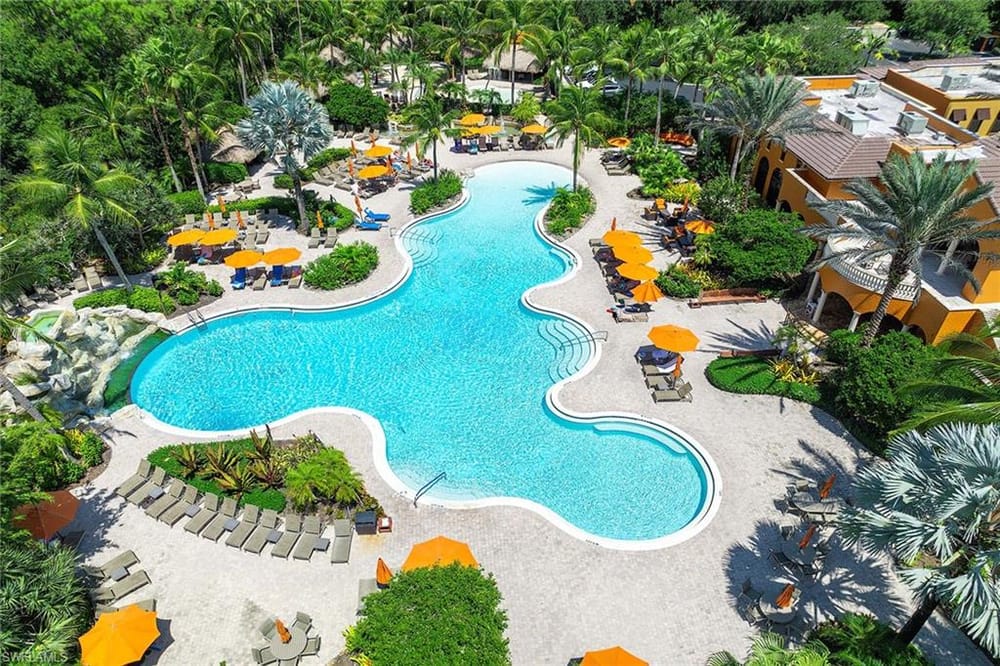 9134 Chula Vista St. 125 – #225038937 - Lely Resort