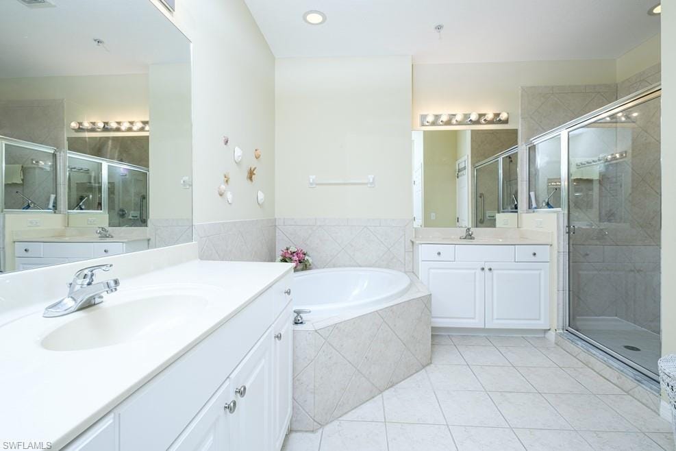 4873 Hampshire Ct. 5-101 – #225044525 - Naples Lakes Country Club