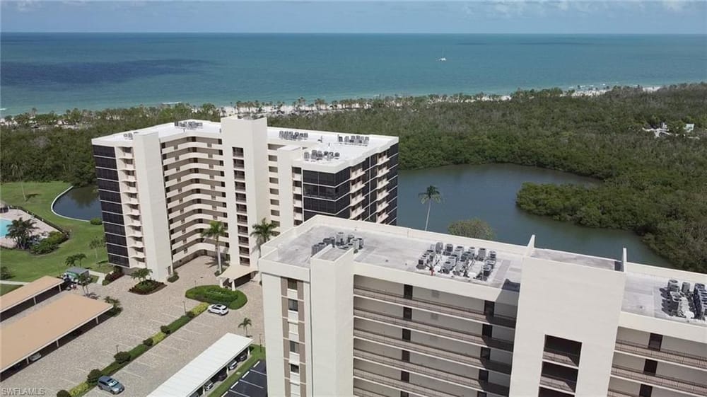 17 Bluebill Ave. 901 – #225052460 - Vanderbilt Beach