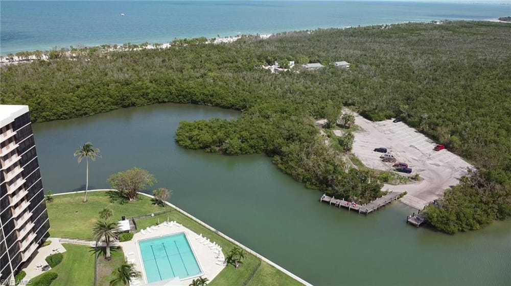 17 Bluebill Ave. 901 – #225052460 - Vanderbilt Beach