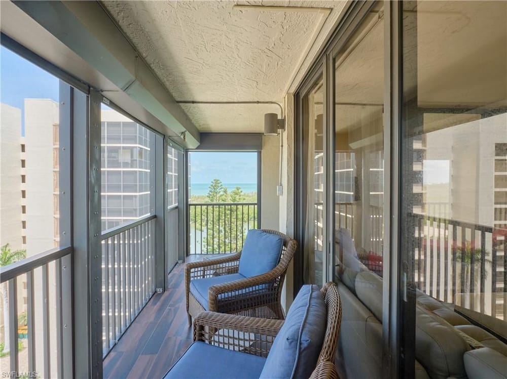 17 Bluebill Ave. 901 – #225052460 - Vanderbilt Beach