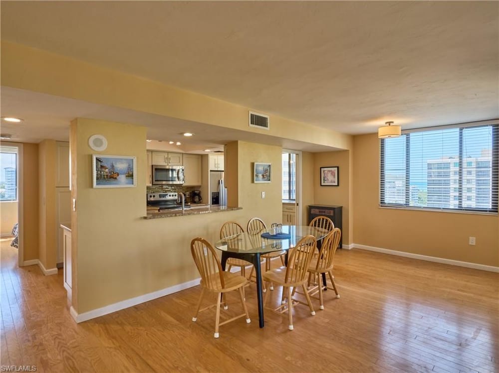 17 Bluebill Ave. 901 – #225052460 - Vanderbilt Beach