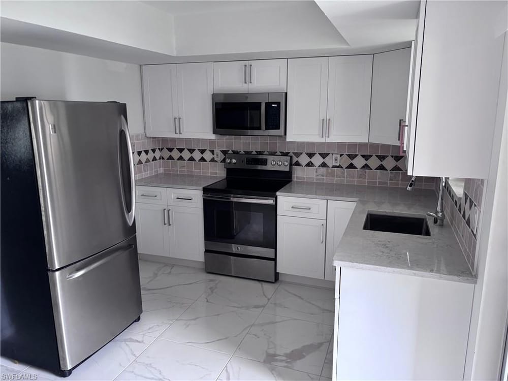 339 Joel Blvd. 221 – #225053403 - Fairways Condo