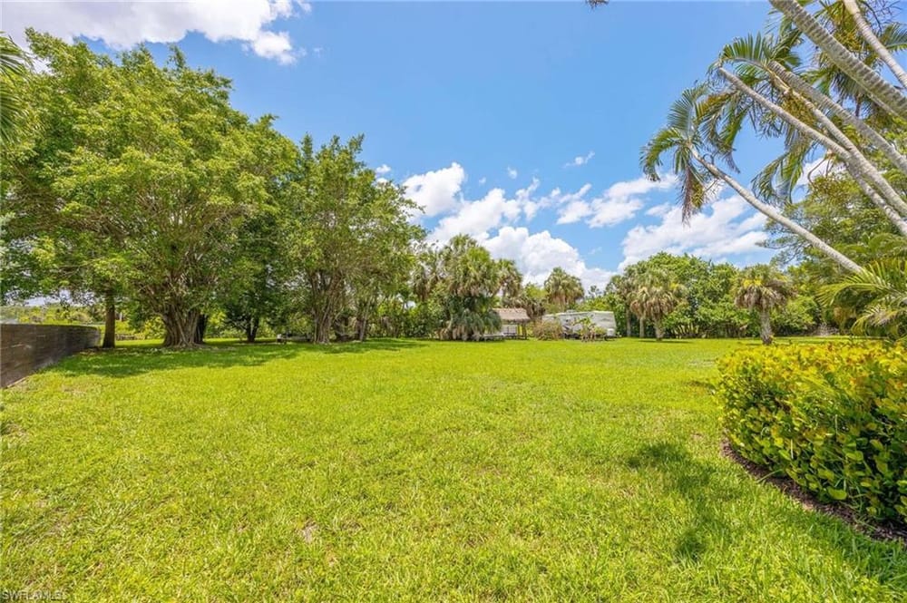 116 Sharwood Dr. – #225058719 - Palm River Estates