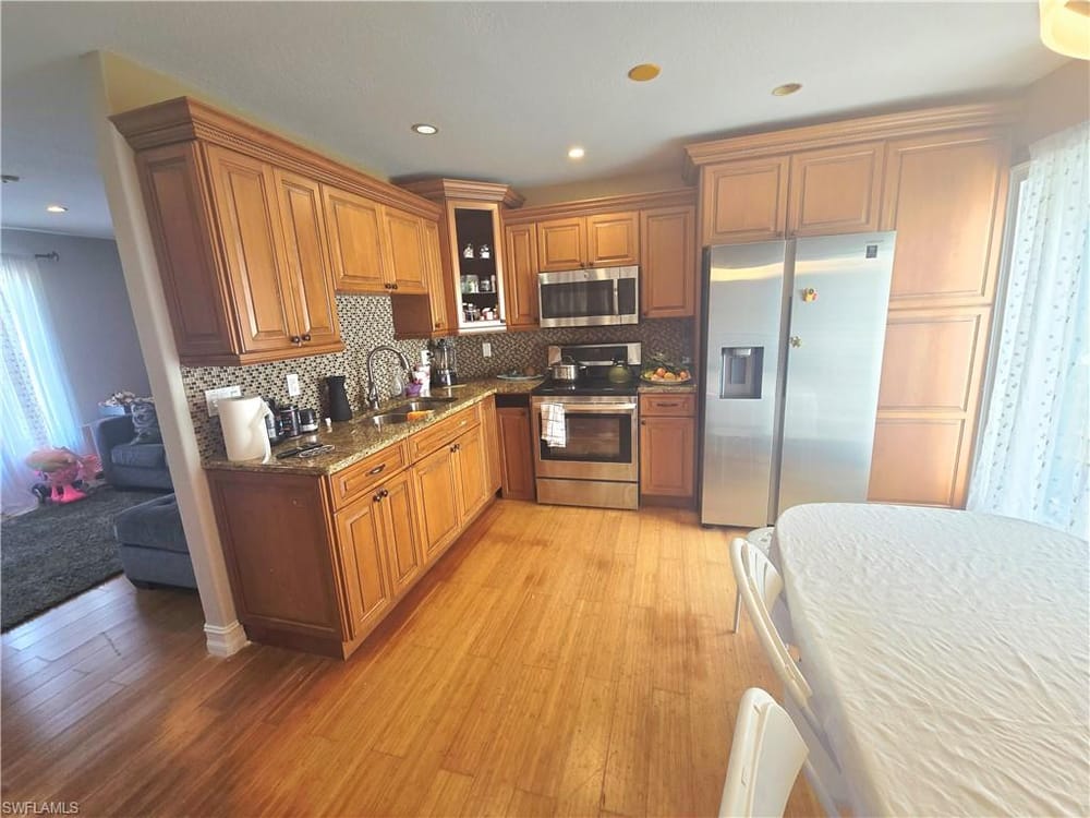 5321 Warren St. – #225067815 - Naples Manor