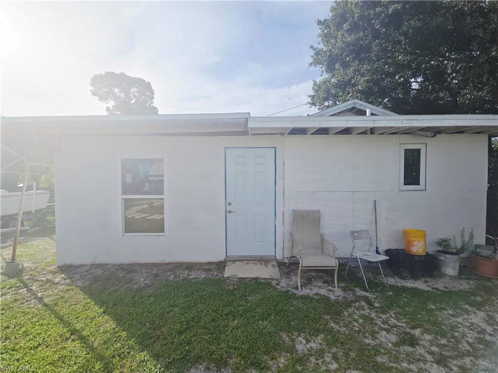 5321 Warren St. – #225067815 - Naples Manor