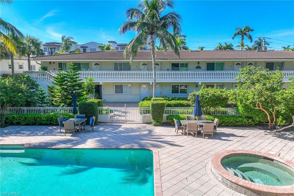 950 7th Ave. S 14 – #225067910 - Olde Naples