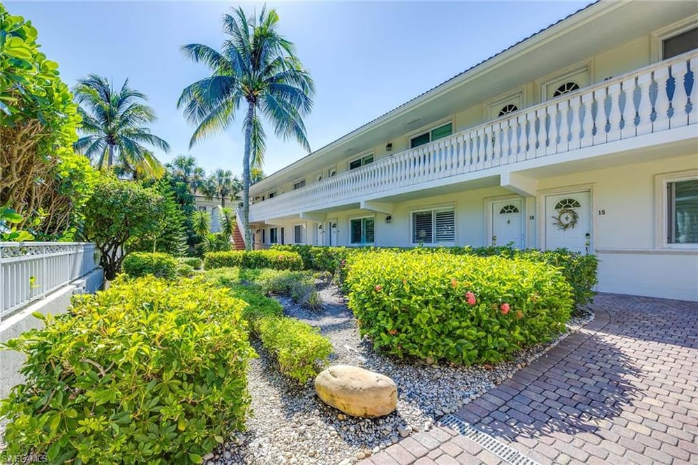 950 7th Ave. S 14 – #225067910 - Olde Naples