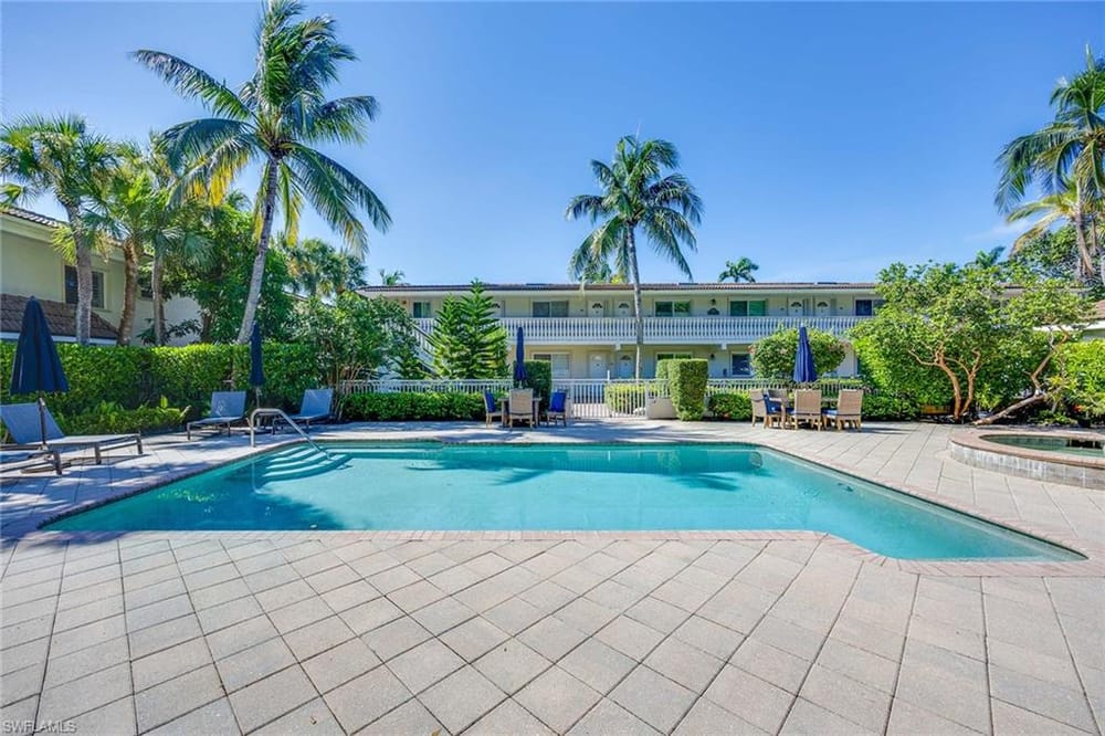 950 7th Ave. S 14 – #225067910 - Olde Naples