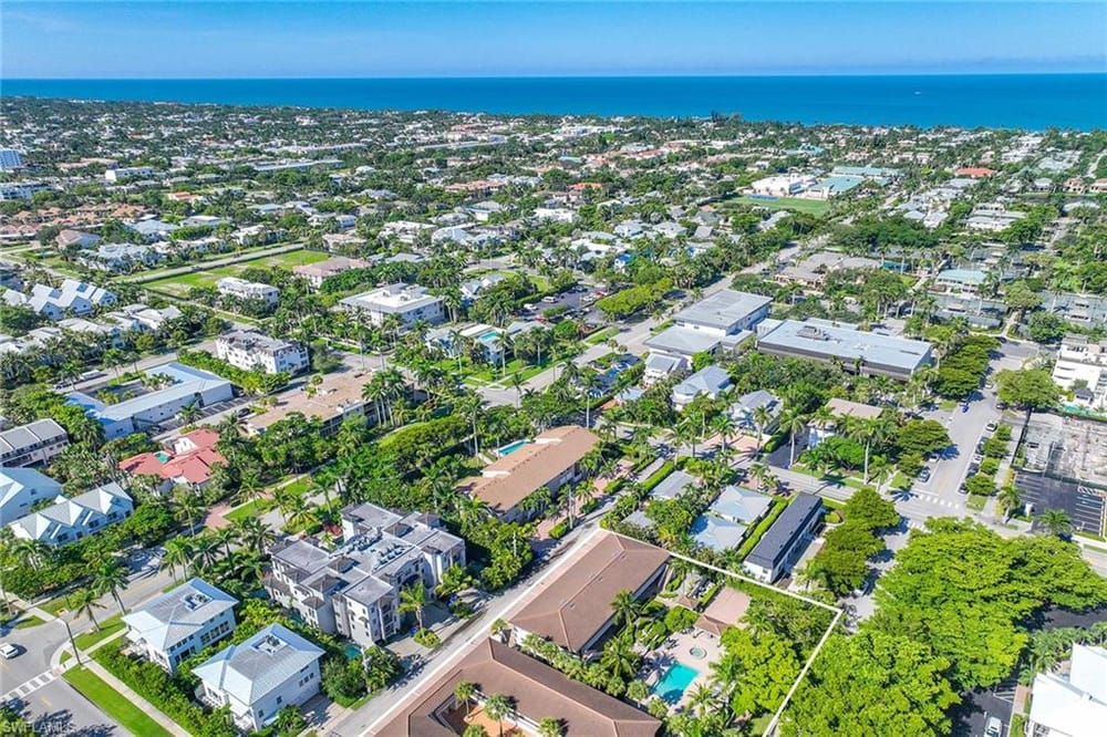 950 7th Ave. S 14 – #225067910 - Olde Naples