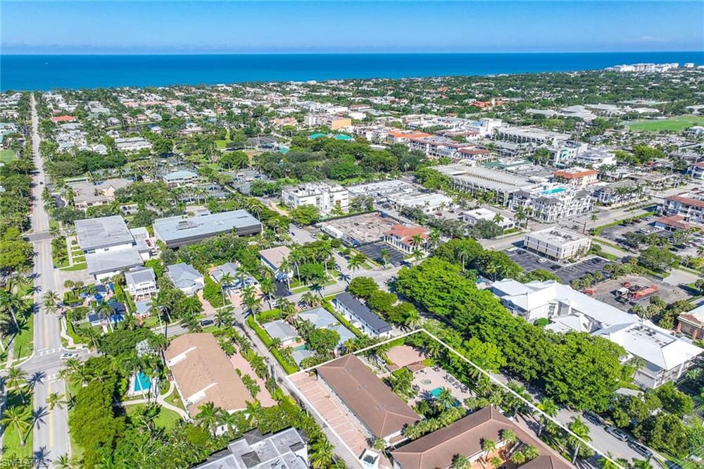 950 7th Ave. S 14 – #225067910 - Olde Naples