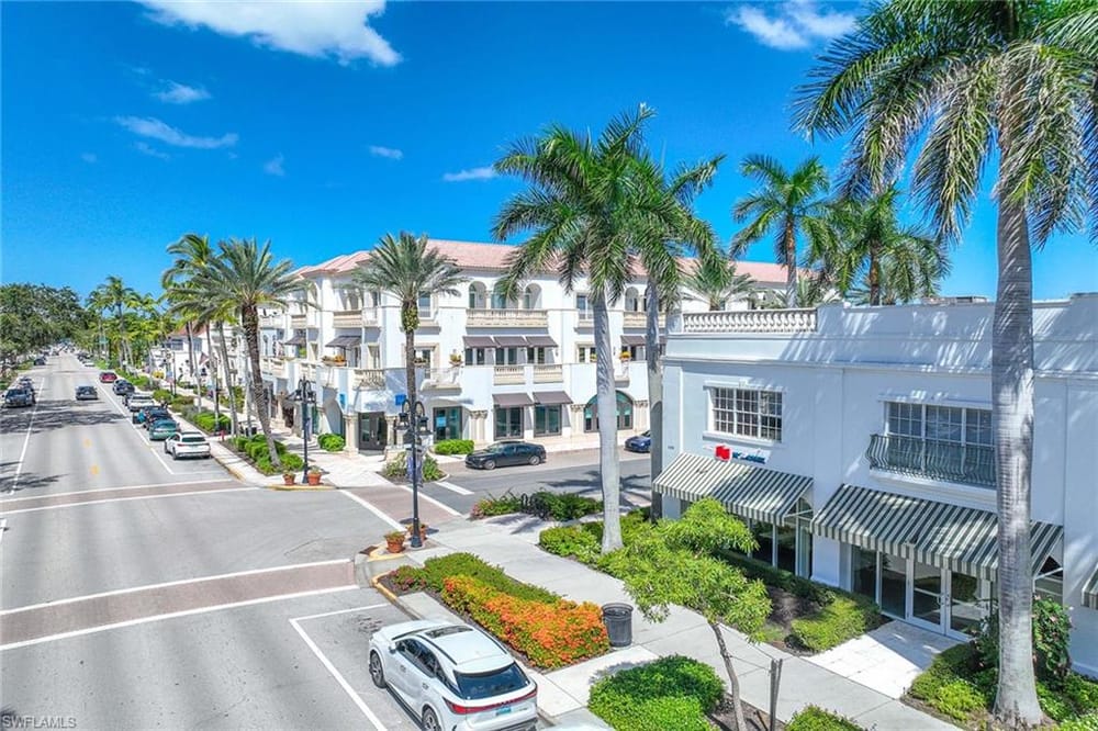 950 7th Ave. S 14 – #225067910 - Olde Naples