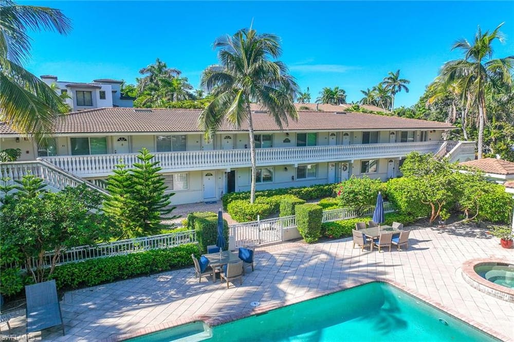 950 7th Ave. S 14 – #225067910 - Olde Naples