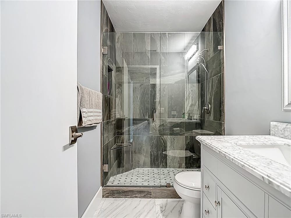183 Round Key Cir. D4 – #225068580 - Lakewood