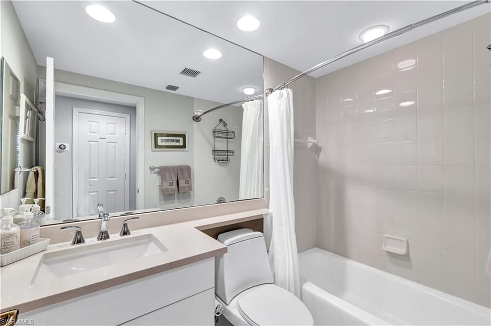 430 Cove Tower Dr. 403 – #225069429 - Cove Towers