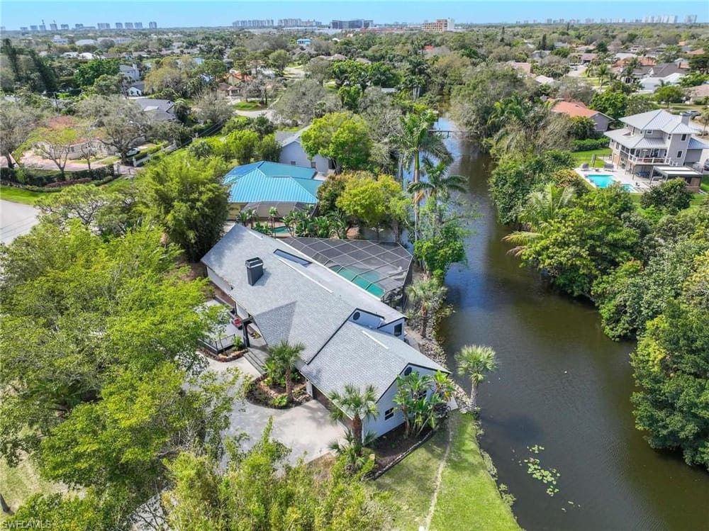 185 Palm River Blvd. – #2025008484 - Palm River