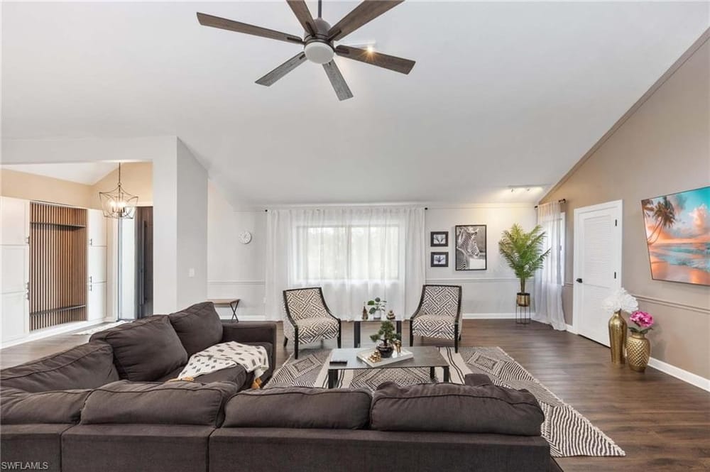 185 Palm River Blvd. – #2025008484 - Palm River