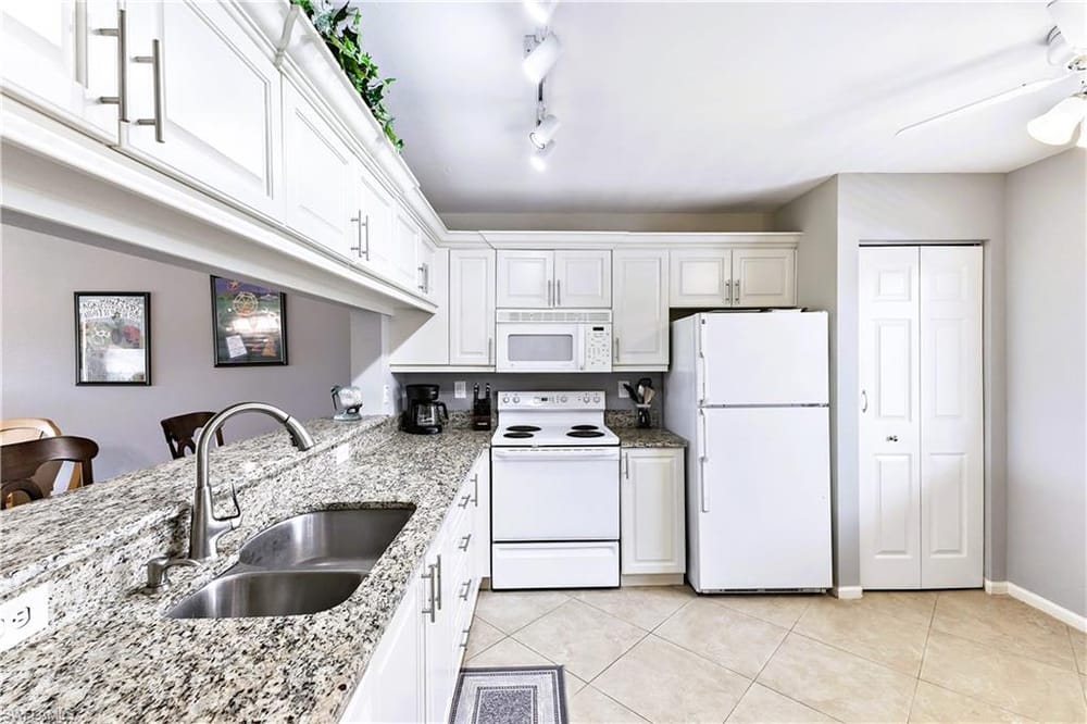 1001 Eastham Way C-206 – #225069799 - Glen Eagle