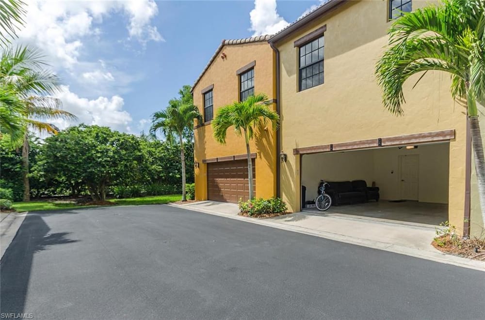 9134 Chula Vista St. 12504 – #225072544 - Lely Resort