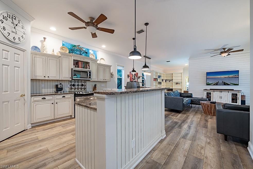 5070 Palmetto Woods Dr. – #225073965 - Logan Woods