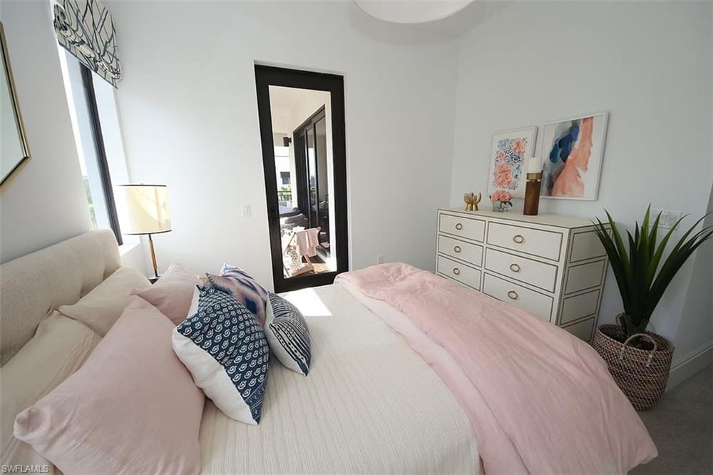 1035 3rd Ave. S 411 – #225076633 - Naples Square