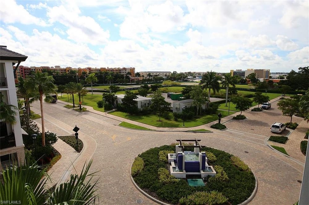 1035 3rd Ave. S 411 – #225076633 - Naples Square