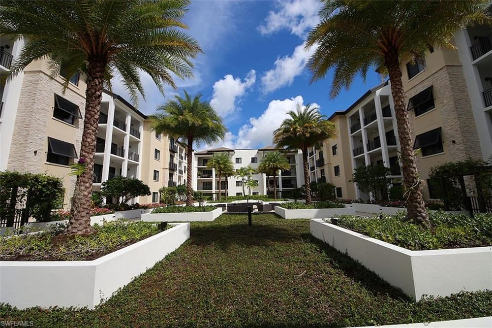 1035 3rd Ave. S 411 – #225076633 - Naples Square
