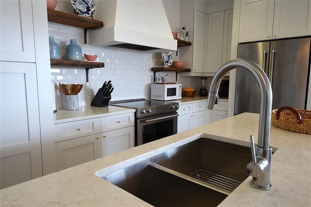 1035 3rd Ave. S 411 – #225076633 - Naples Square