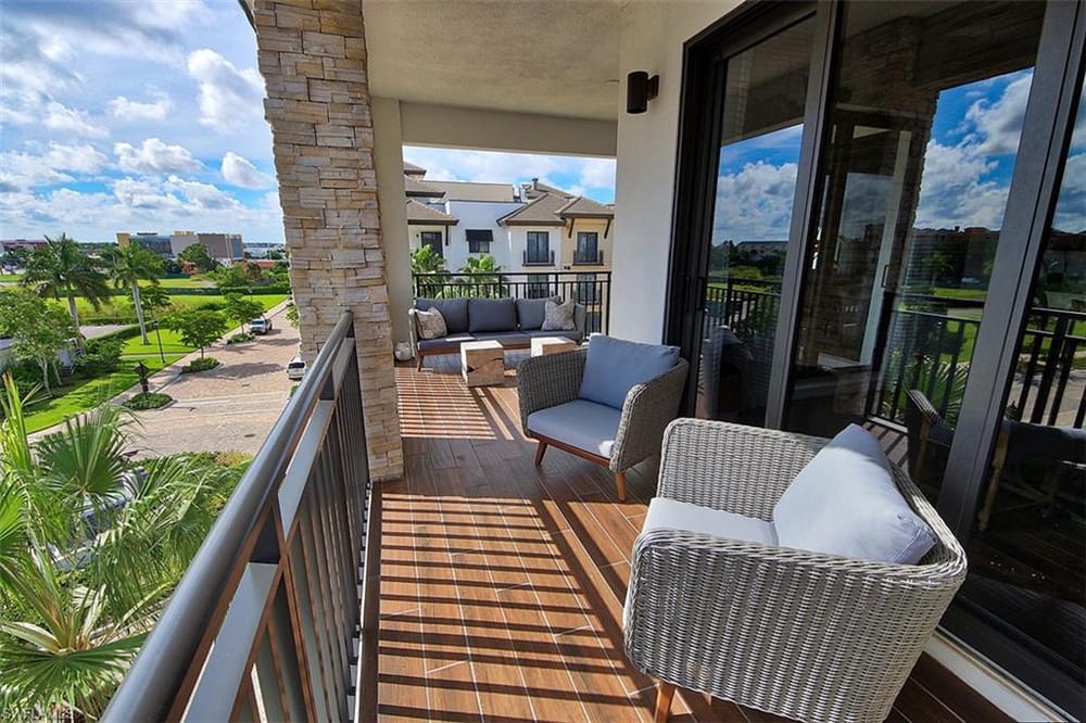 1035 3rd Ave. S 411 – #225076633 - Naples Square