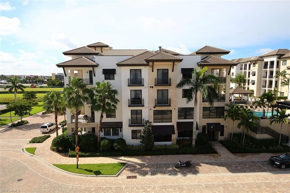 1035 3rd Ave. S 411 – #225076633 - Naples Square